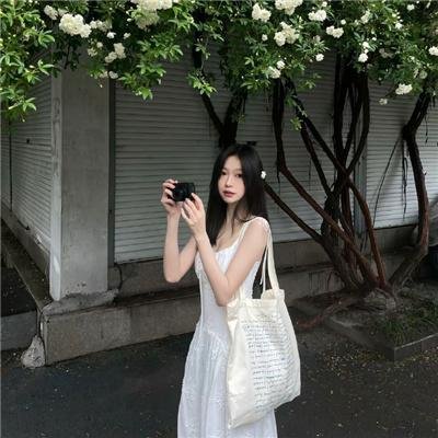 诡替身海报